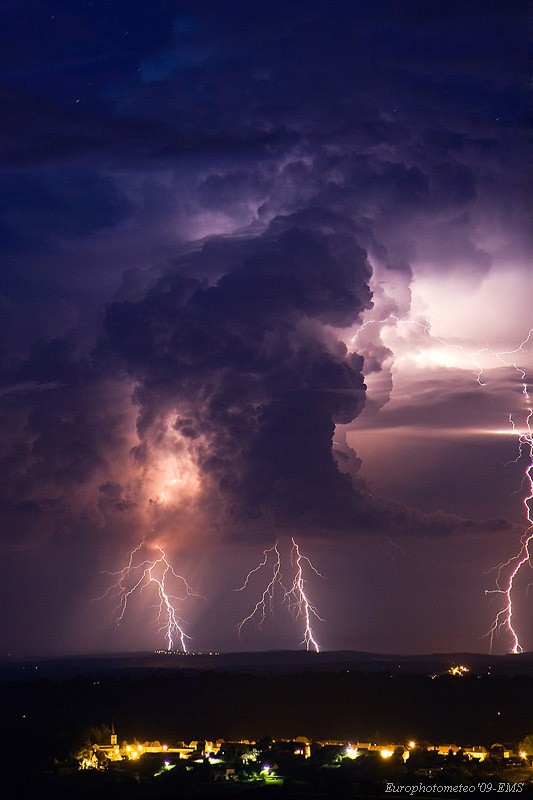Thunderstorm with spectacular Lightning
 
