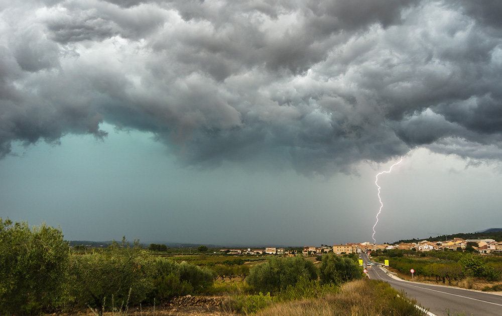 Tormenta verde
Intensa tormenta con fuertes precipitaciones y granizo en la provincia de Castellon 
