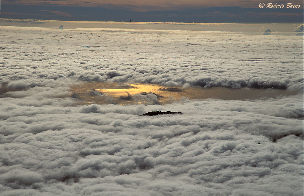 Mar de nubes desde el Teide
Álbumes del atlas: mar_de_nubes