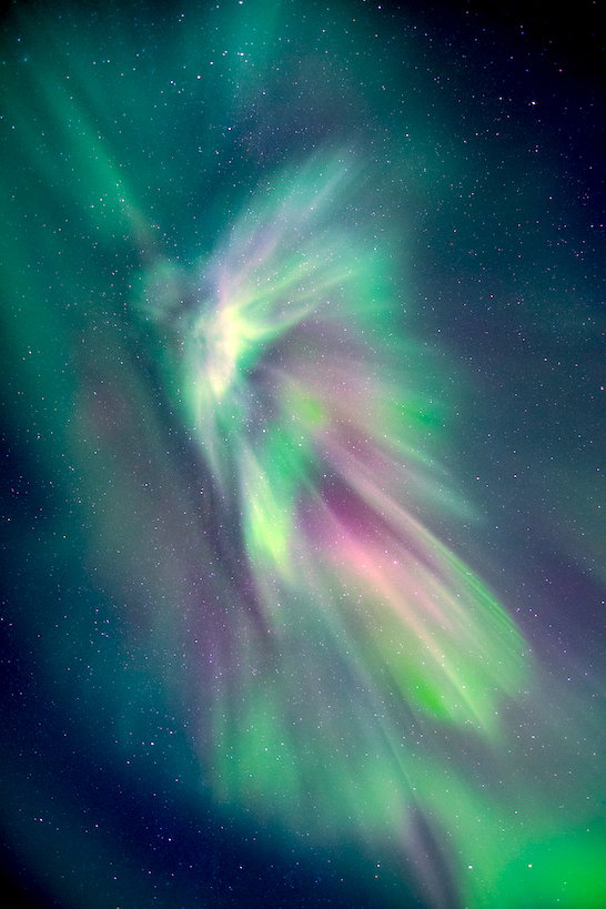 aurora zenital   islandia
apuntando la camara al Zenith en una tormenta solar kp5 
