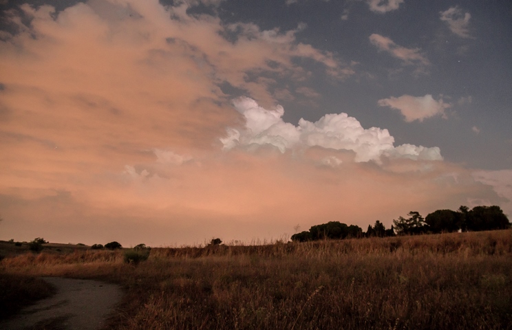 Nubes de Contrastes
Paseo por los campos de Majadahonda y un bonito contraste de nubes.
Álbumes del atlas: aaa_no_album