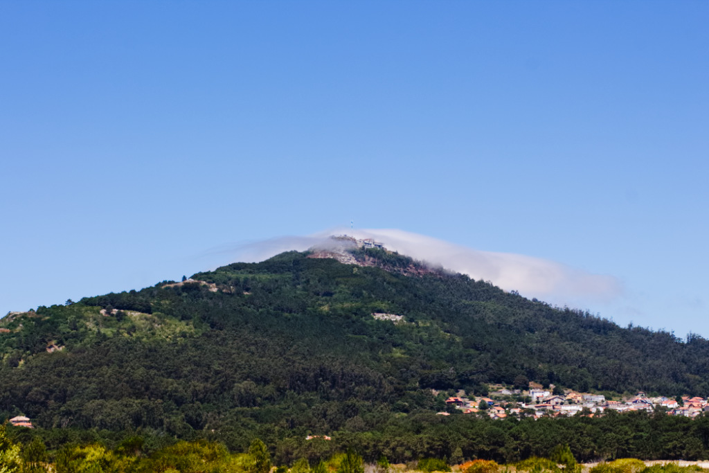 Cumbre nublada
El monte de Santa Tecla con la cumbre cubierta. Cabe destacar que aunque la foto es de Galicia, está hecha cruzando el Miño, desde Portugal.
Álbumes del atlas: aaa_no_album