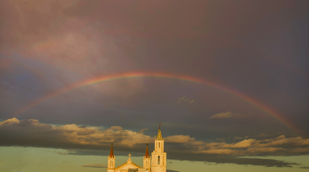 Cielo de ensueño
Arco iris sobre la Basílica de Santa Maria
Álbumes del atlas: zfo22
