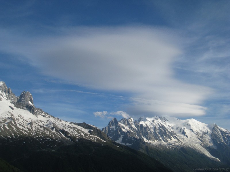 Lenticularis sobre el Mont Blanc
Álbumes del atlas: aaa_no_album