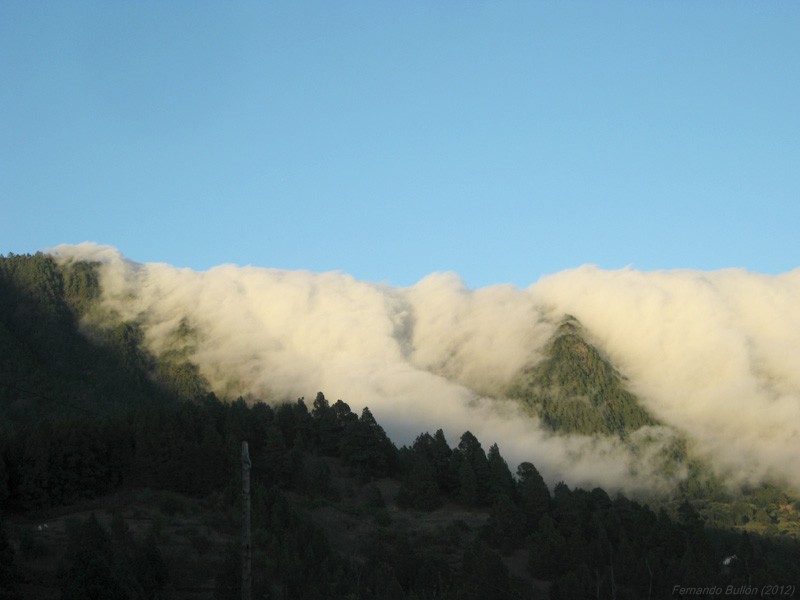 Cascada de nubes
Álbumes del atlas: muro_de_foehn