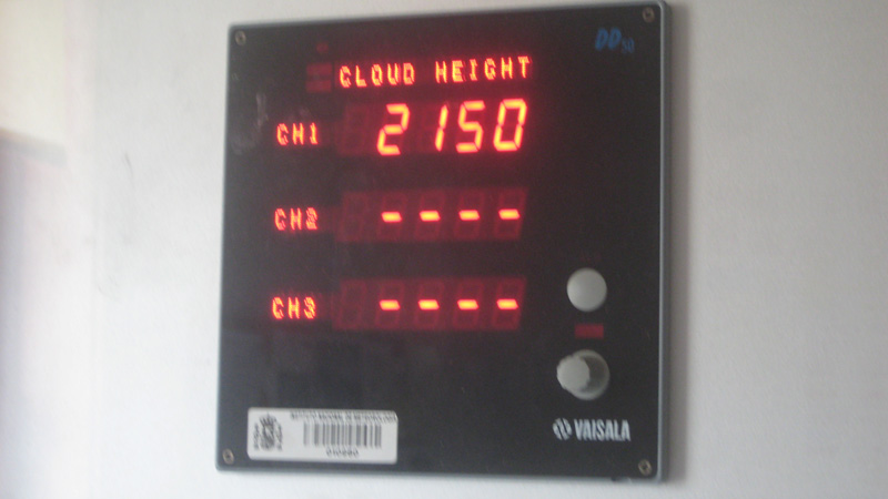 Presentador del altímetro de nubes en la Oficina Meteorológica de un Aeropuerto
Álbumes del atlas: instrumentación