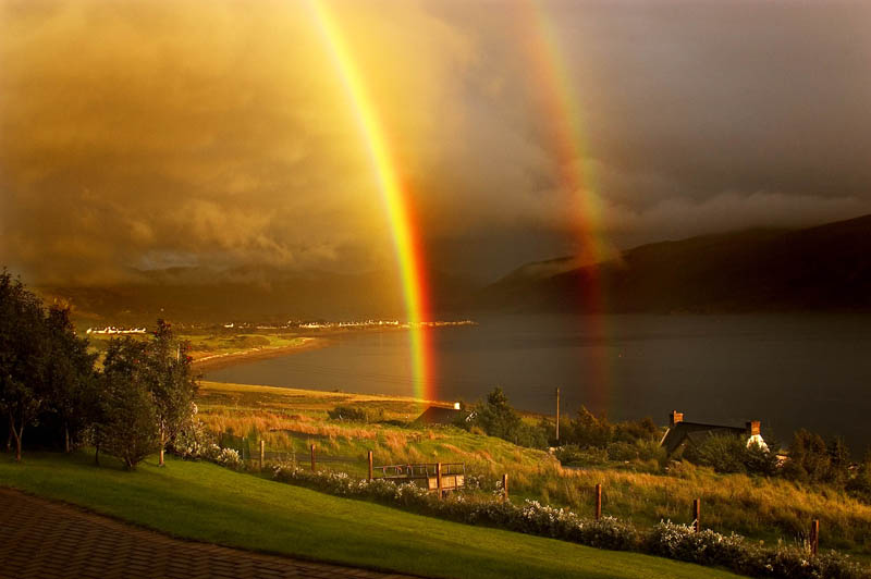 Atardecer despues de la lluvia
Precioso arcoiris que la naturaleza nos regaló un atardecer en la costa escocesa, estaba tan embobada mirándolo  que casí no tomo ni una imagen.
Álbumes del atlas: arco_iris_primario
