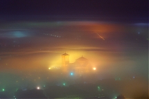 FJZ433_C112401.jpg