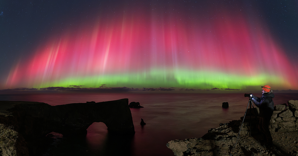 Explosión espectacular durante la madrugada del 10 octubre 2024 en Islandia
De un momento a otro el cielo se llenó de colores inimaginables. Las auroras mas fuertes en muchísimos años en la zona
