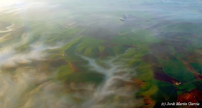 Niebla de valle
Álbumes del atlas: niebla_desde_dentro nubes_desde_aviones
