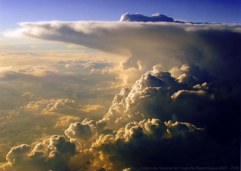 Despidiendo al otoño
Álbumes del atlas: z_concursos_nacionales nubes_desde_aviones
