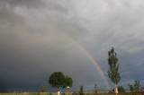 arcoiris en la tormenta