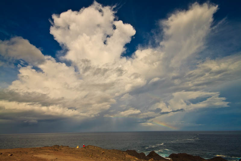 Cumulonimbus Canariensis
Cumulonimbus con arcoiris formado desde la comarca noroeste de Gran Canaria mirando al canal de la isla de Tenerife donde en esos momentos estuvo lloviendo torrencialmente
