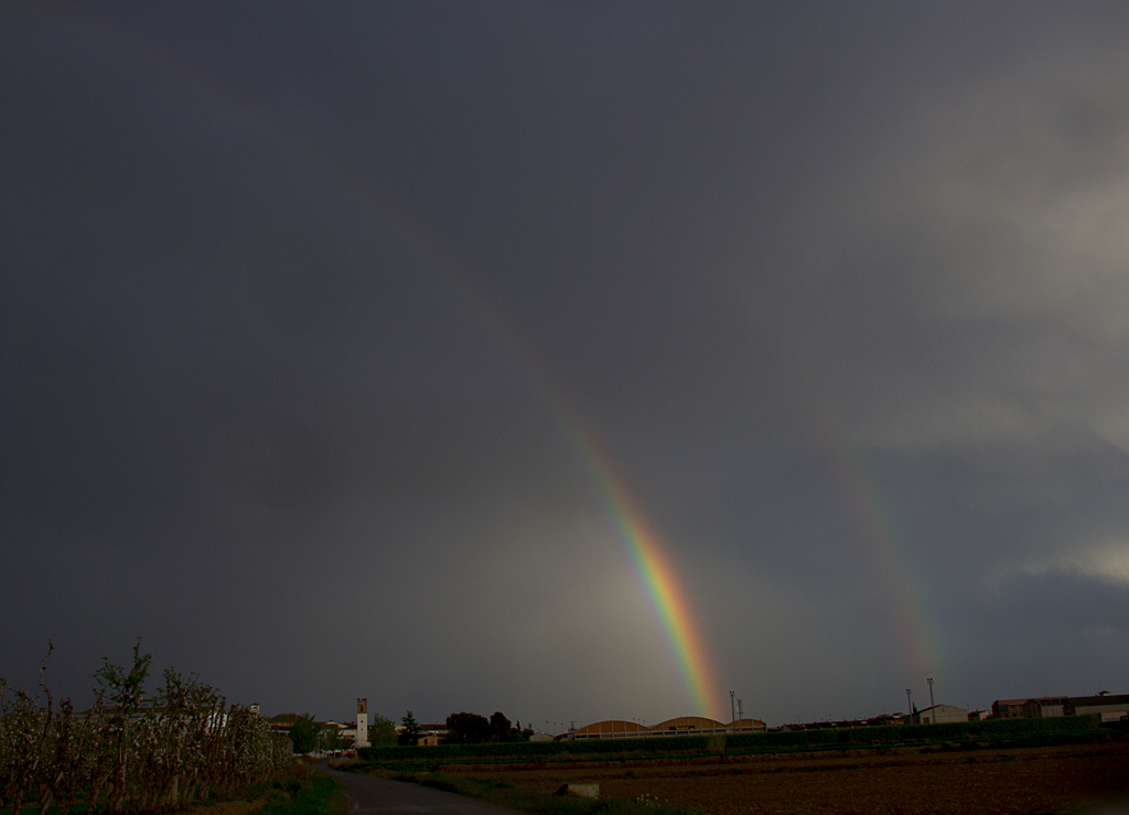 Después de la tormenta
Después de una tarde de tormenta apareció un doble arco iris espectacular
