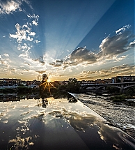 Rayo_crepuscular_reflejado.jpg