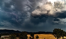 Rayo_y_lluvia.jpg