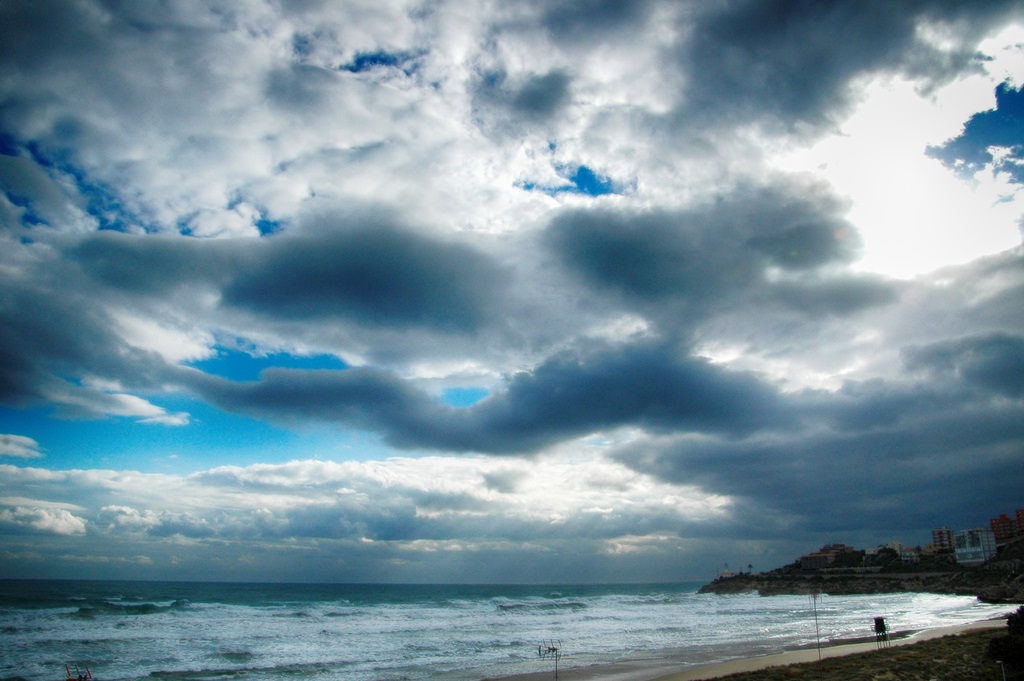 Faro
Nubes de tormenta en el Faro de Cullera (Valencia)
