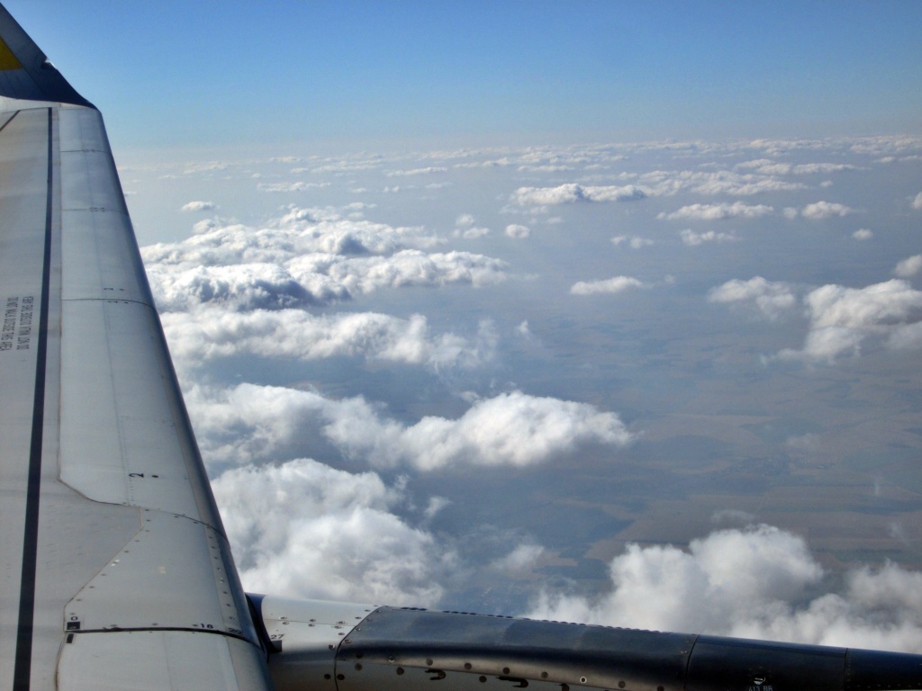Nubes paralelas
Manto de nubes tomadas desde avión 
