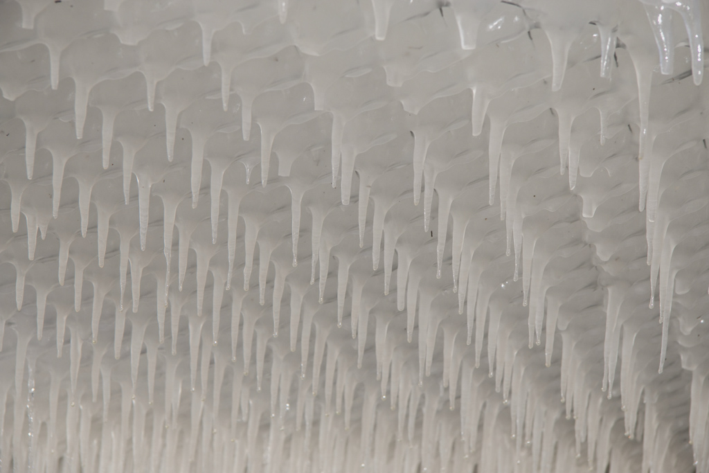 Mar de estalactitas de hielo

