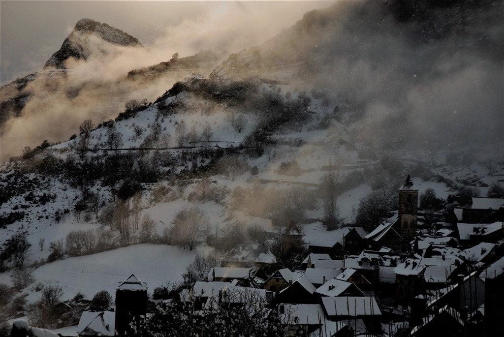 Tras la nevada
Imagen del lugar de Chistén tras el paso de un frente frío
Álbumes del atlas: paisaje_nevado