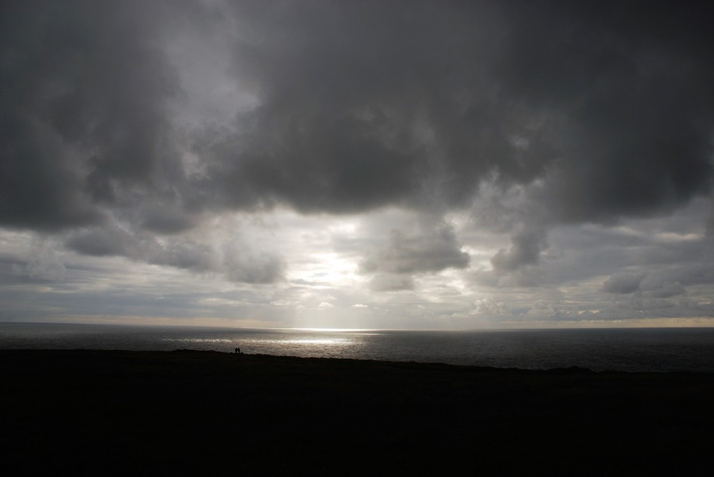 frente al mar
En la costa oeste de Irlanda casi nunca el cielo es azul.

