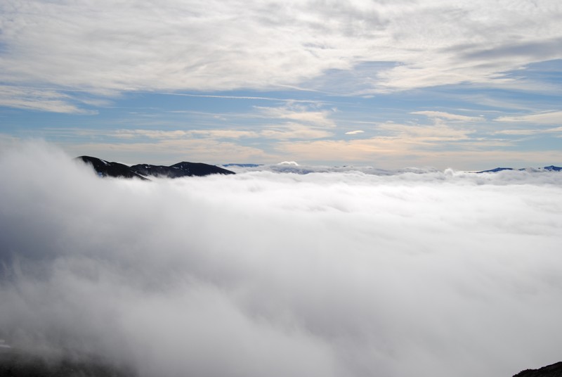 Mar de nubes en el Pico San Lorenzo
Mar de nubes que pudimos observar en el Pico San Lorenzo, situado en Valdezcaray (La Rioja).
Álbumes del atlas: aaa_no_album