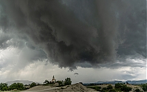 Nombre del archivo=1-El_cielo__ruge.jpg
Tamaño del archivo=294Kb
Dimensiones=1200x750
Fecha añadida=Septiembre 06, 2025 1-El_cielo__ruge.jpg