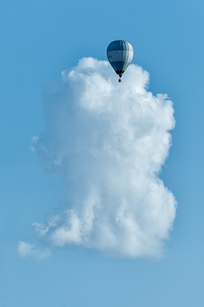 Globos por las nubes
Bonitas nubes durante una exhibición de globos aerostáticos

