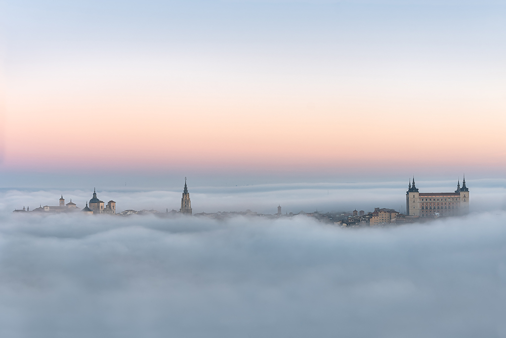 Amanecer con niebla en Toledo 2
Amanecer con niebla en Toledo
