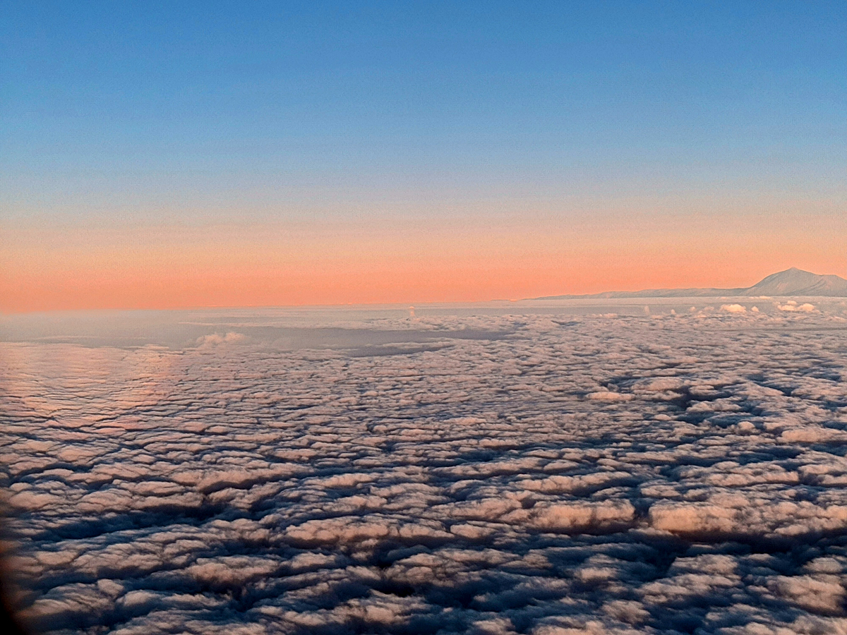 Fotografía sacada en vuelo pasando cerca de tenerife
