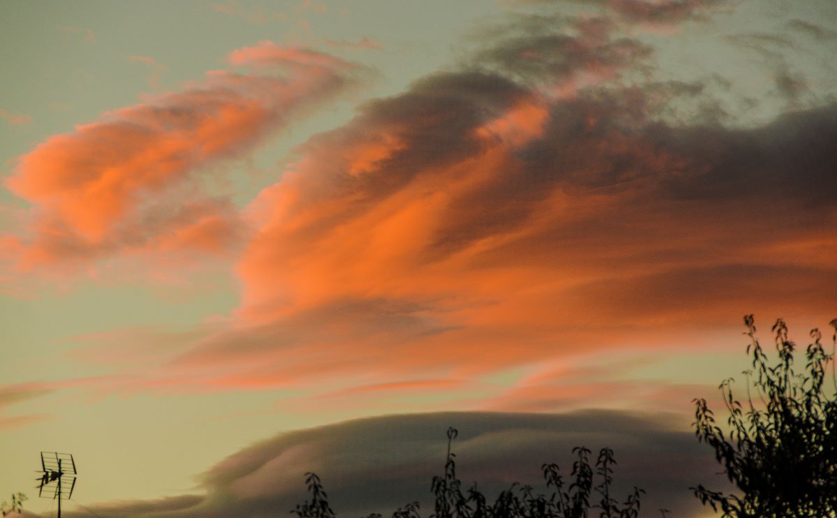 Atardecer en las afueras
