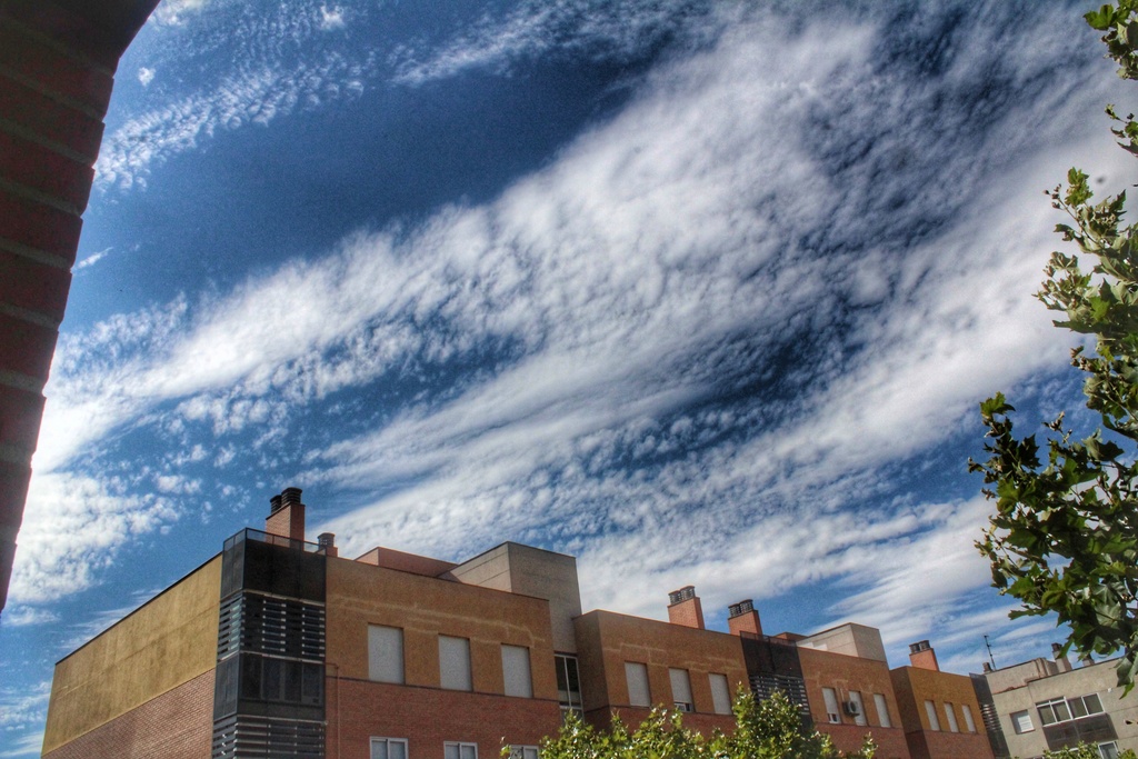 Más fotografías de las nubes altocúmulos de esta tarde 24 de agosto de 2024 en Salamanca 
