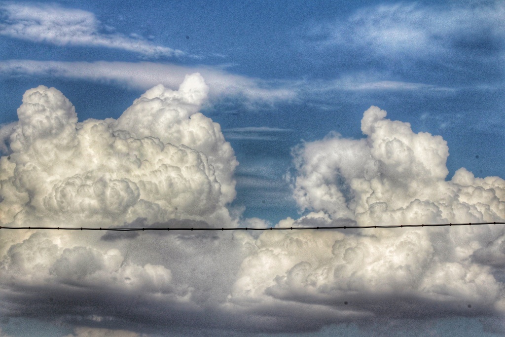 Nimbus evolucionando en el cielo manchego la tarde del 29 de agosto del 2024 
