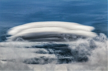 Altocumulus lenticularis duplicatus estilo OVNI 