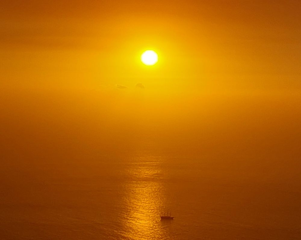 Puesta de sol en Fuencaliente el año del volcán Tajogaite
