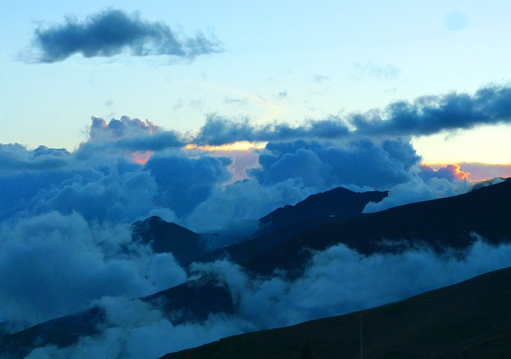 Bajo las nubes
Fotografía realizada en las montañas andinas del edo Mérida, Venezuela
