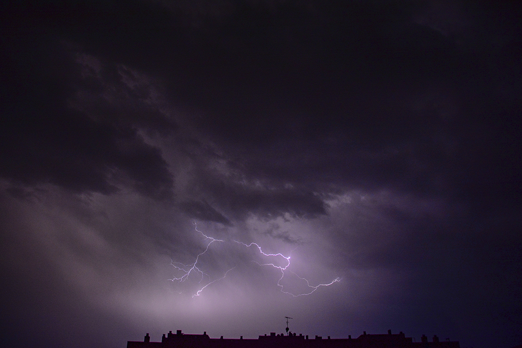 Zeus
Gran tormenta en la ciudad de Murcia para recibir al mes de Junio. 
