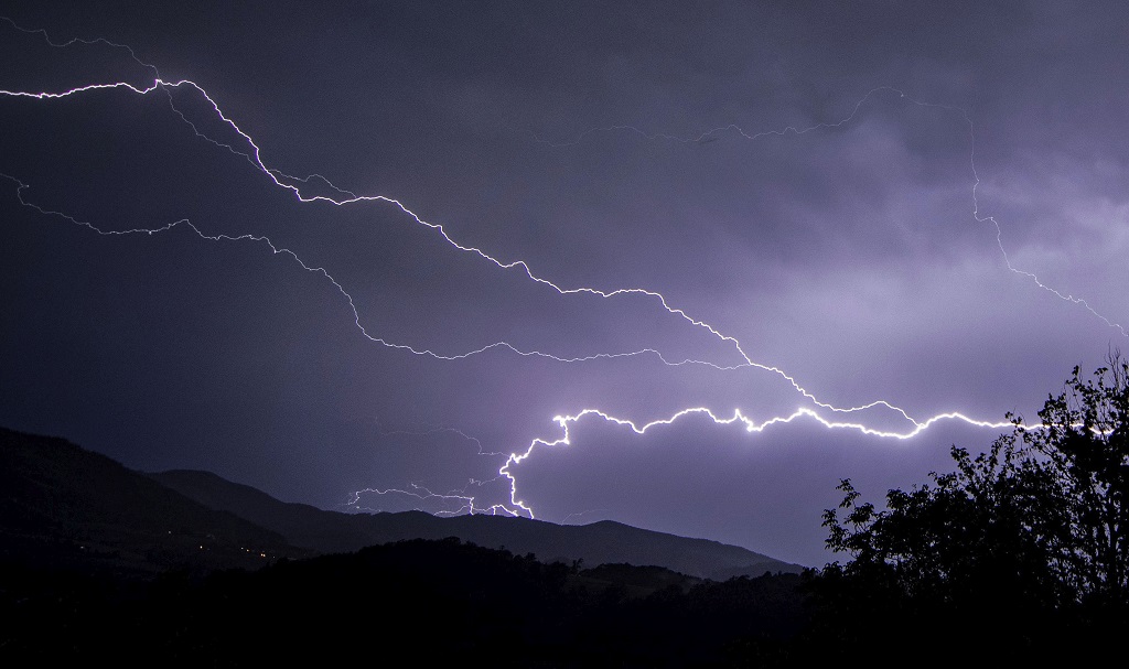 La tormenta perfecta
fotografía tomada a finales de mayo durante una impresionante noche de tormentas eléctricas.
Álbumes del atlas: zfp21