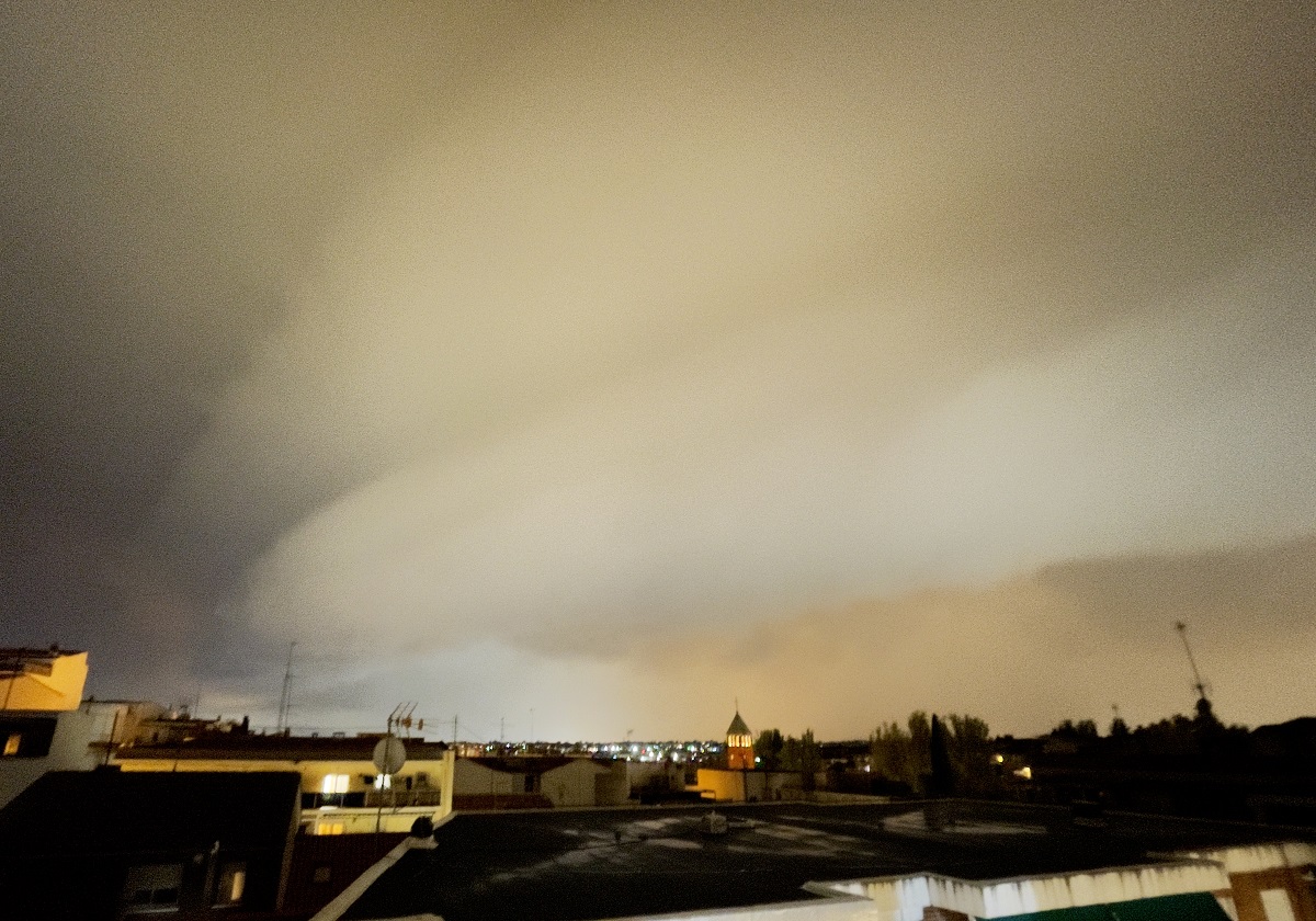 Durante la jornada del 29 de octubre, una línea de tormentas subió desde Andalucía y sobrepasando Madrid. 
