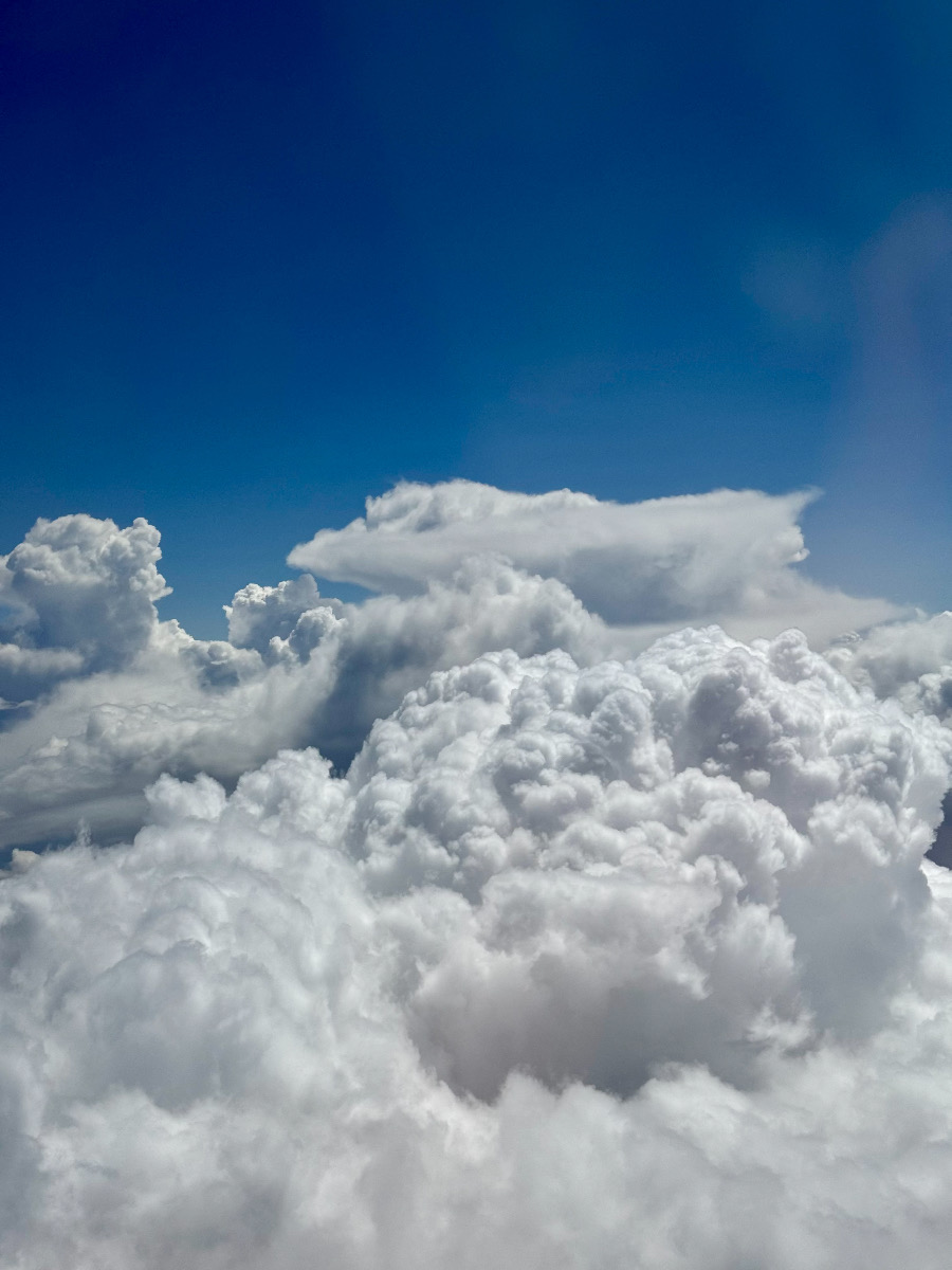 Volando entre cumulonimbus 
