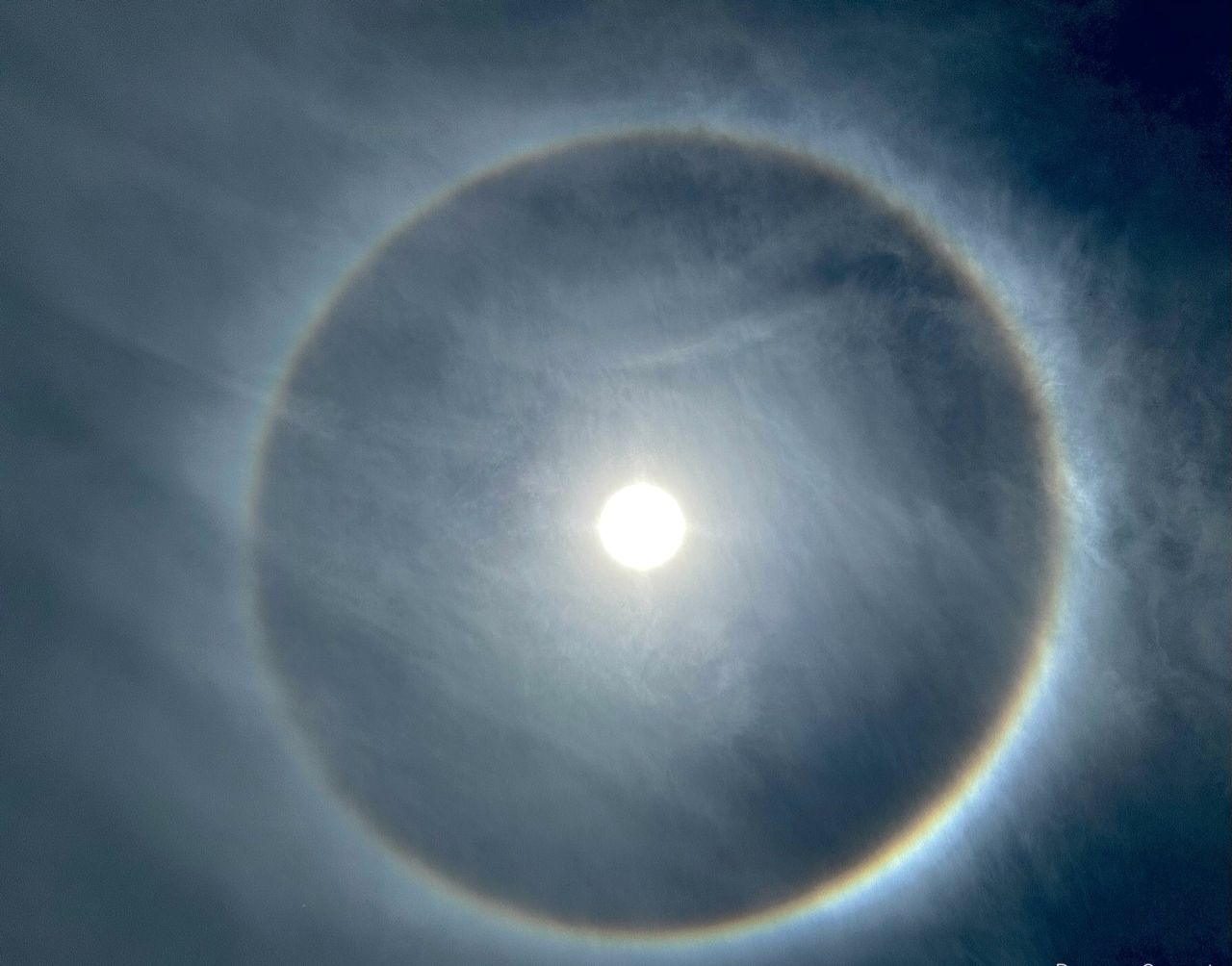 Un halo solar
Halo solar visto desde Venezuela
