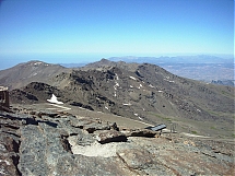 Picos_desde_Veleta_hacia_Granada.jpg