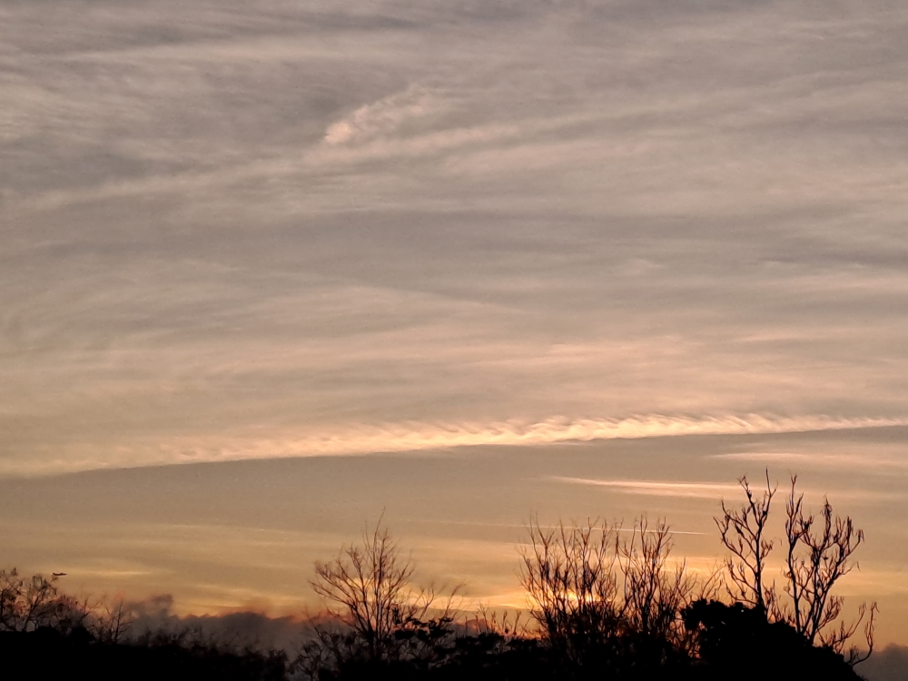 Nube de  Kelvin-Helmholtz a primeras horas
