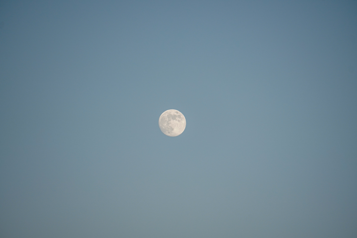 Luna llena desde el pueblo de mis abuelos.
